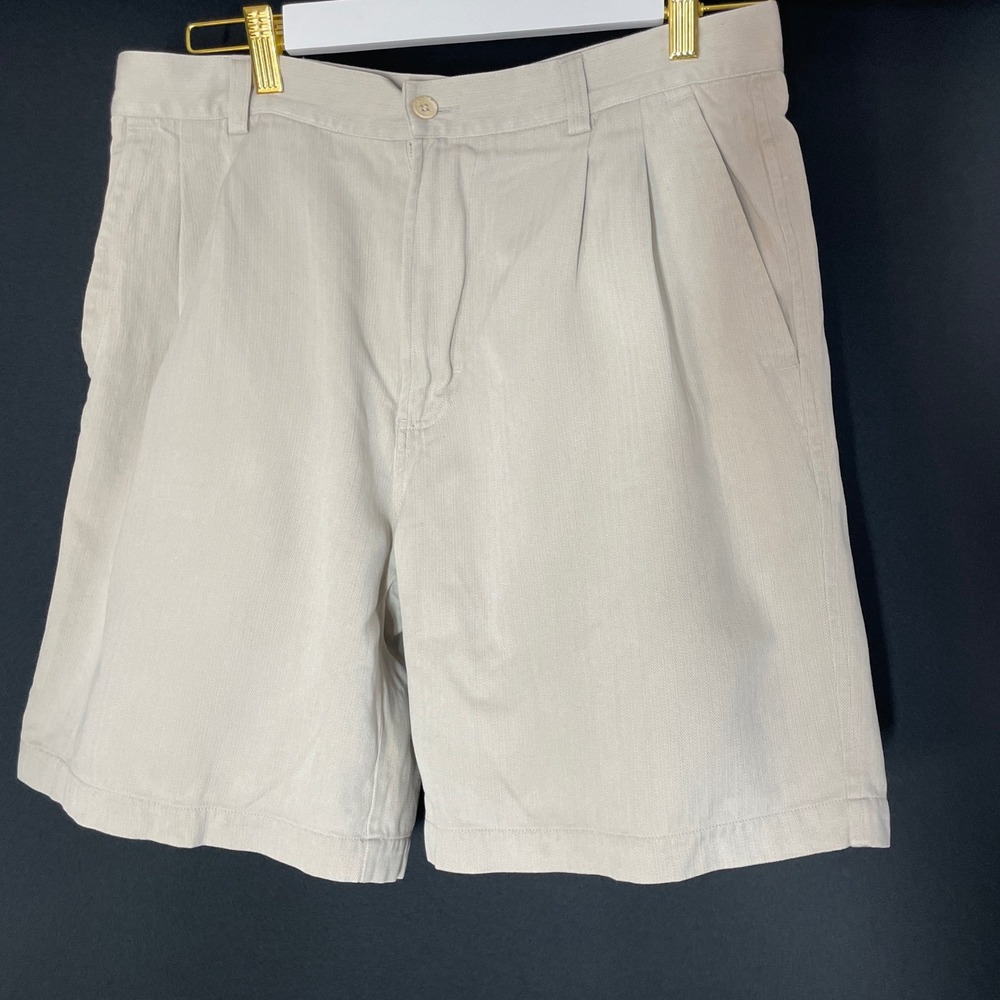 Bachrach Silk Cotton Pleated Shorts Mens 33 Tan Herringbone Golf Quiet Luxury